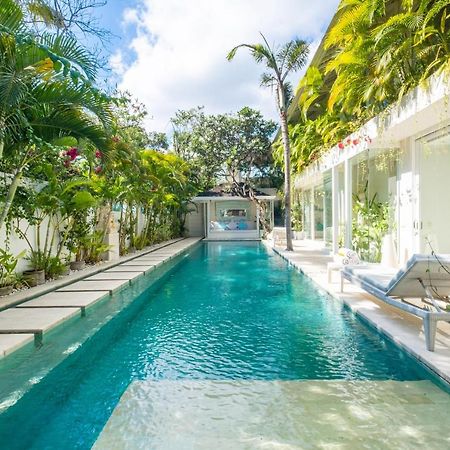 Villa Puro Blanco กูตา ภายนอก รูปภาพ