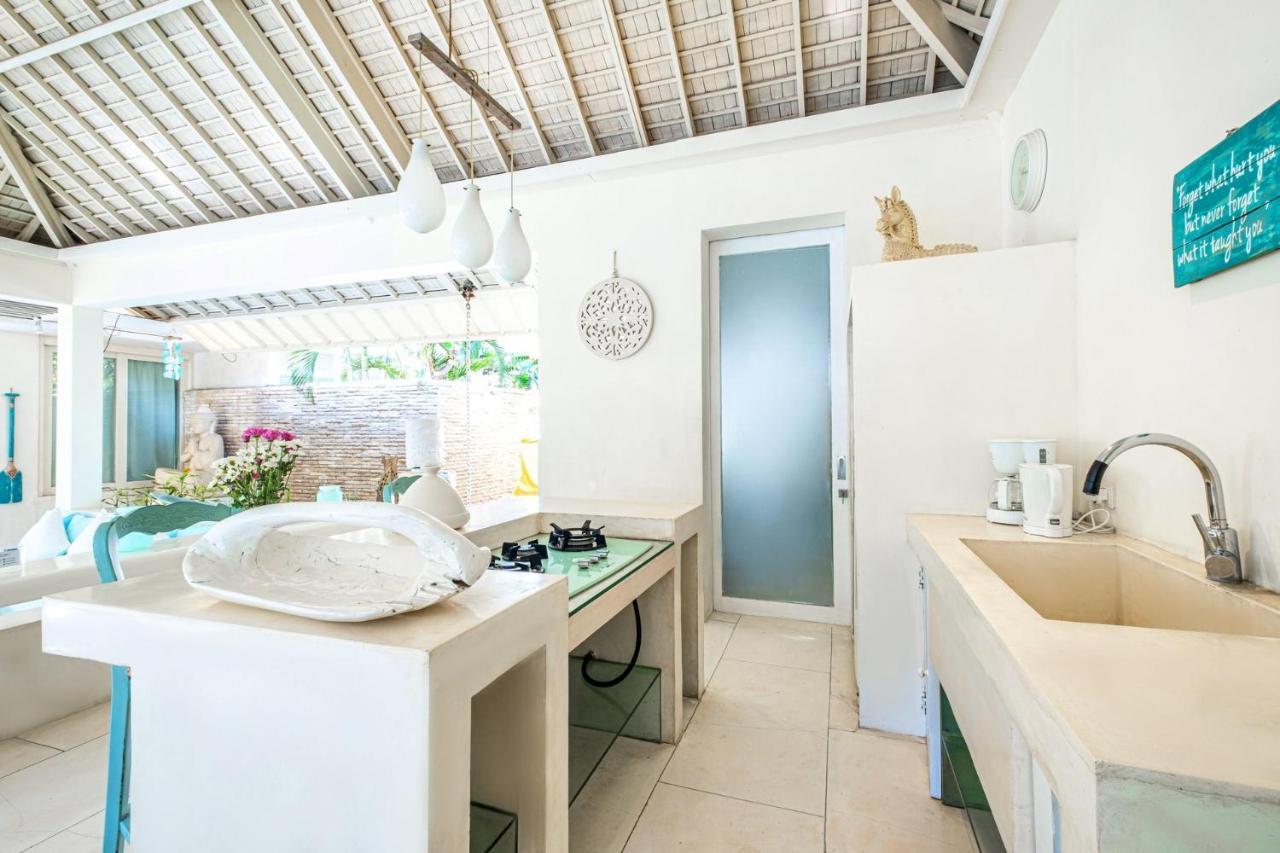 Villa Puro Blanco กูตา ภายนอก รูปภาพ